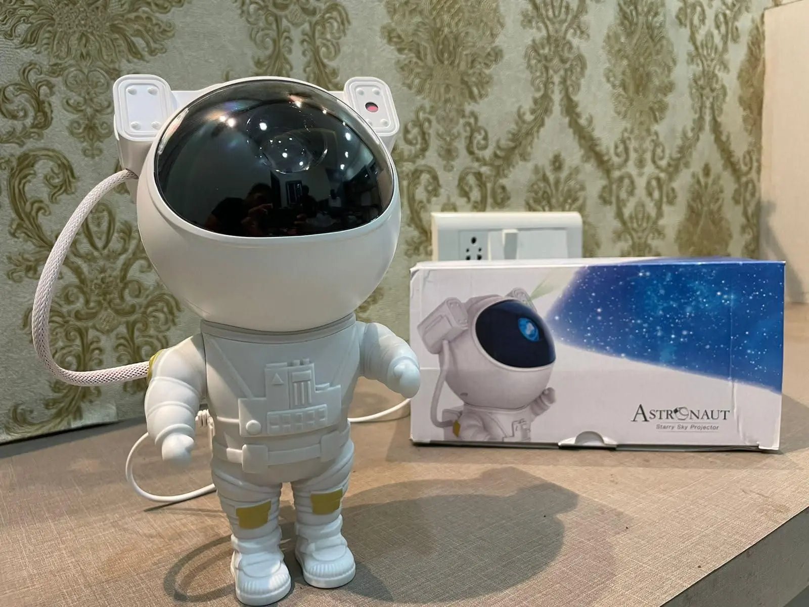 Astronaut Galaxy Projector - 360 Magnetic Head Rotation, Remote Control urm7tk-su